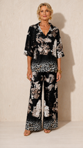 Casa Montiel / Conjunto Noire Sauvage