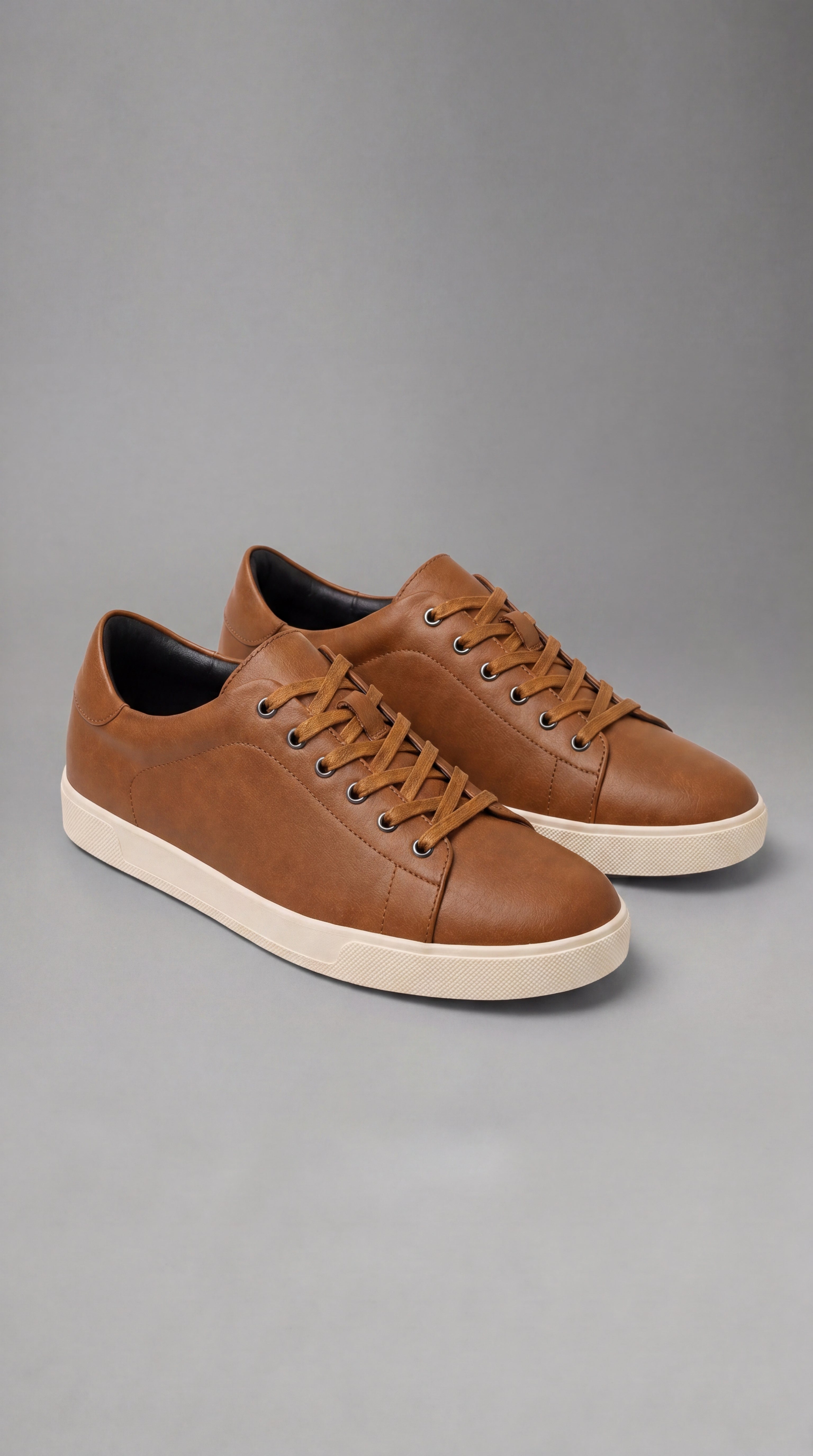 Casa Montiel / Zapatillas Alex Urban